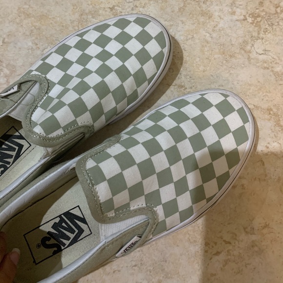 vans checkered green